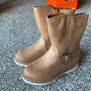Toddler Girl Brown Boots with zip Cat & Jack size 9
